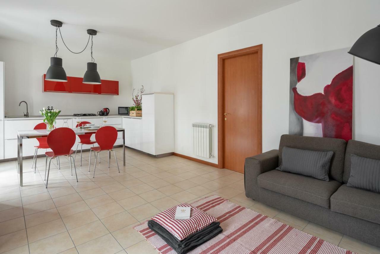 Appartamenti Corte Dei Cipressi Роэ Экстерьер фото