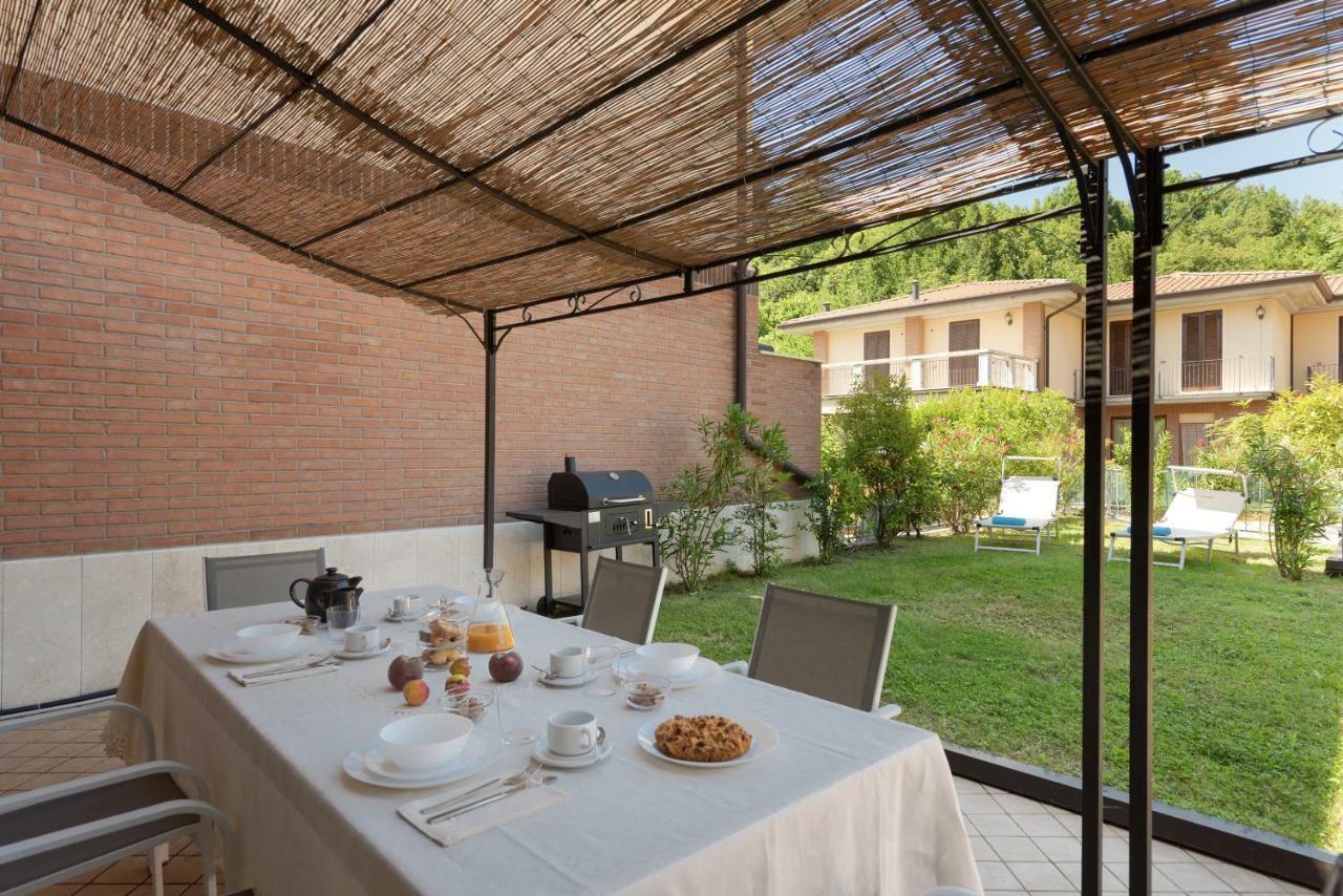 Appartamenti Corte Dei Cipressi Роэ Экстерьер фото